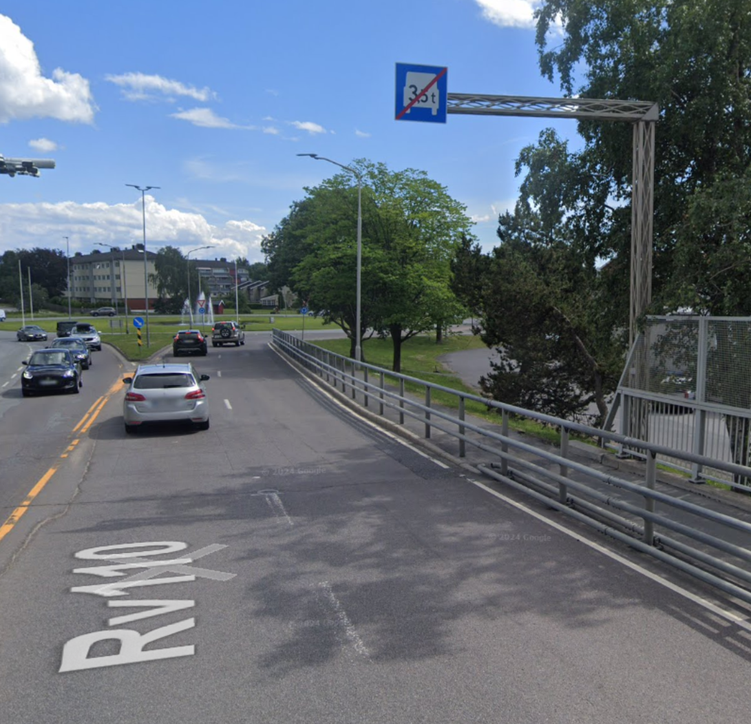 Bilde av slutt på tungtrafikkfelt-skiltet