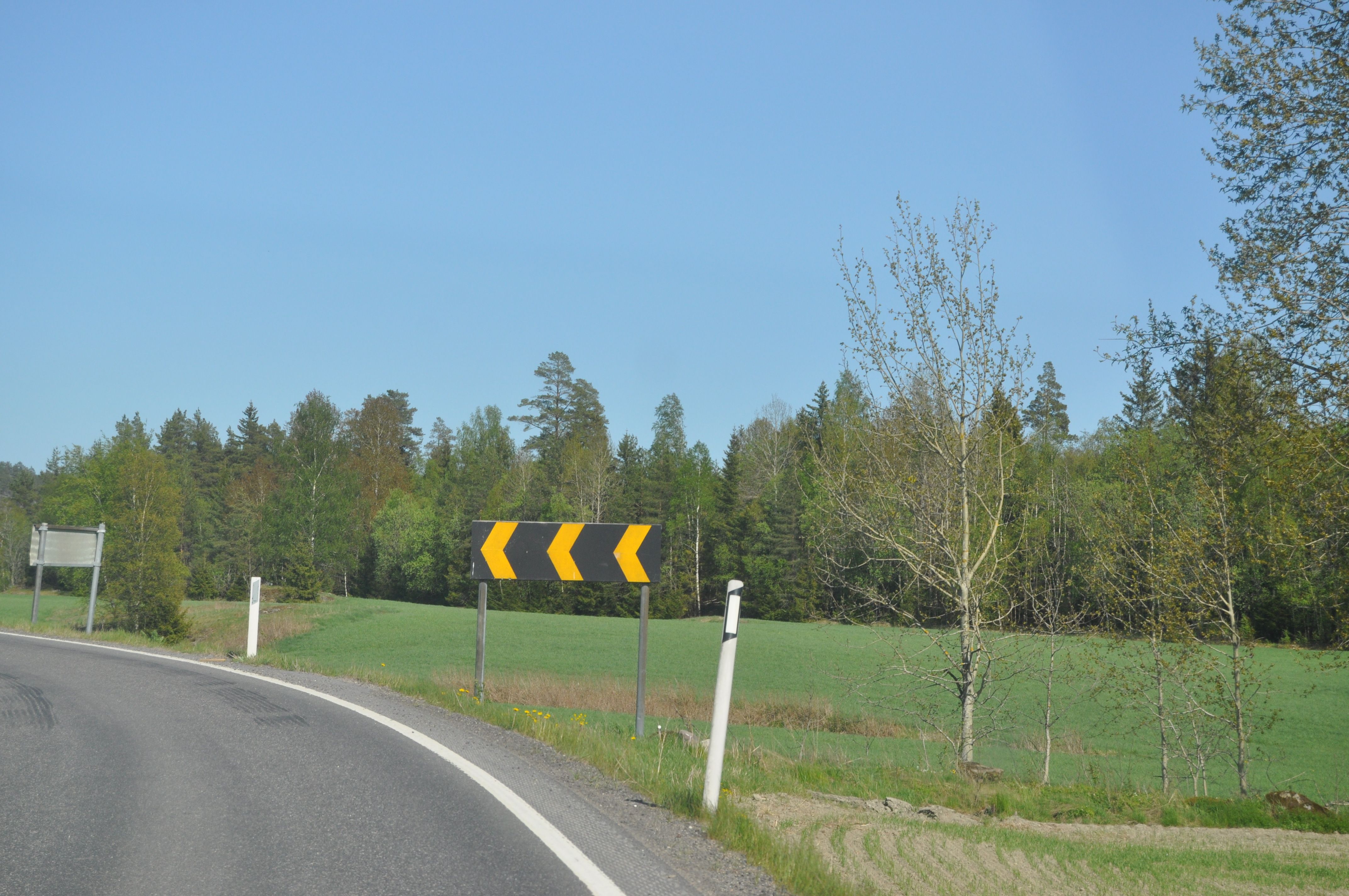 Bakgrunnsmarkering i en venstre sving