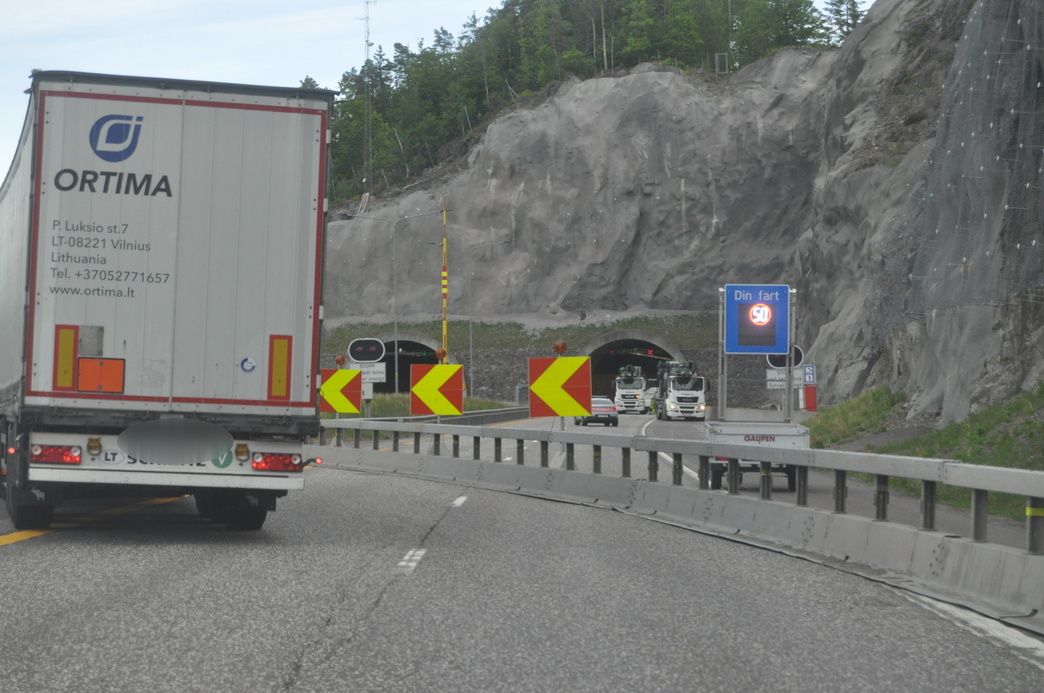 Bakgrunnsmarkering i en venstre sving