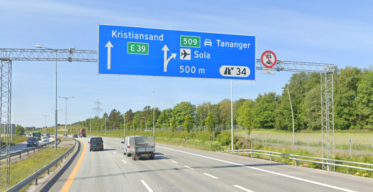 Bilde av et forbudt for motorvogn på motorvei felt