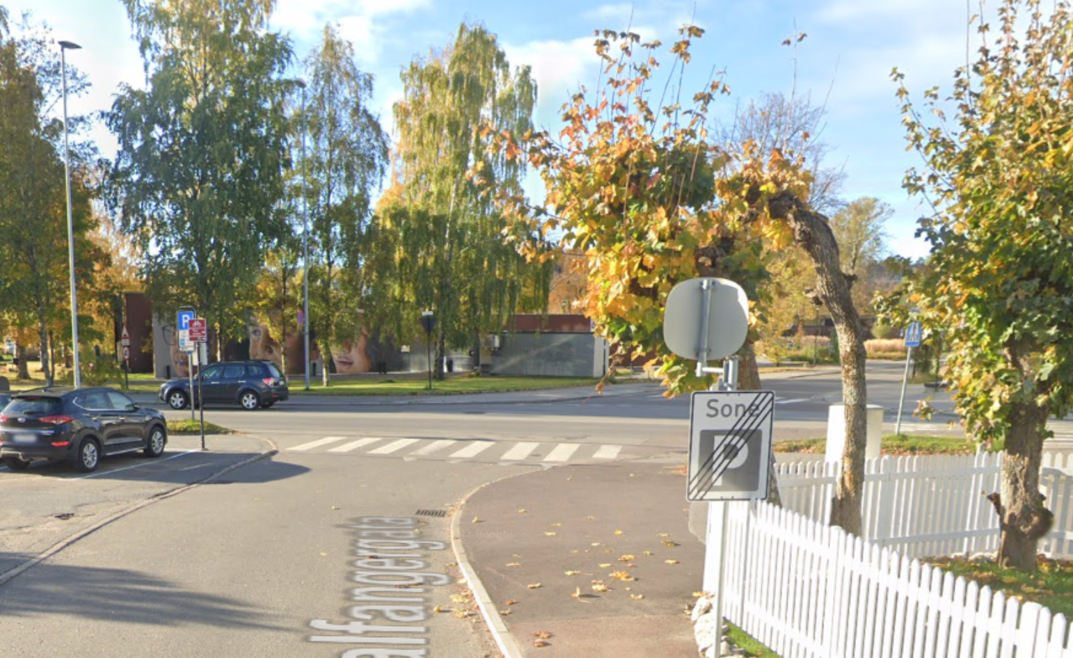 Picture of an end of parking zone sign